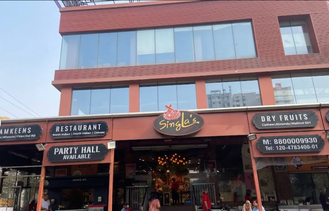 La Kato’s Cafe and Restaurant